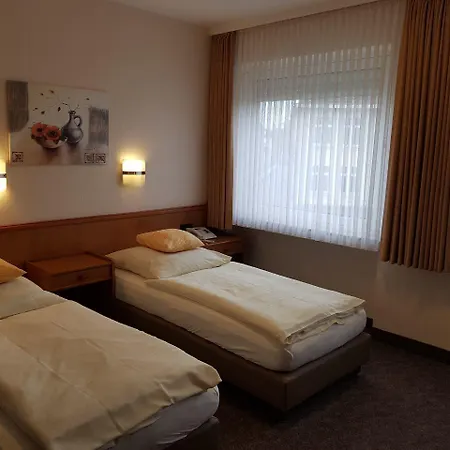 호텔 Imperial 크레펠트