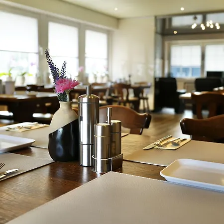 호텔 Imperial 크레펠트