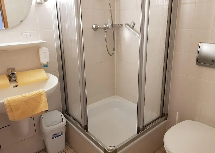 Imperial كريفيلد